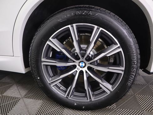 Certified 2025 BMW X5 M60i w/ Climate Comfort Package image 32