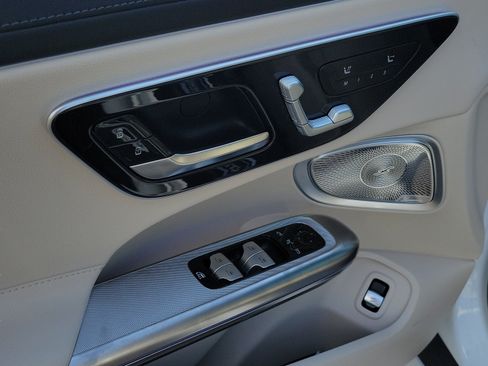 Used 2026 Mercedes-Benz CLE 450 4MATIC Cabriolet image 9