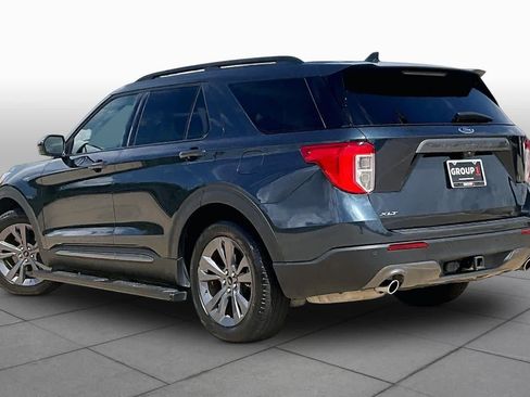 Used 2022 Ford Explorer XLT w/ Equipment Group 202A RWD image 12