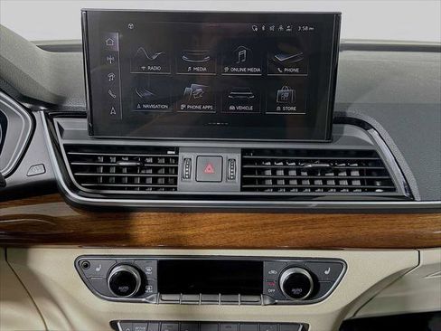 Certified 2025 Audi Q5 2.0T Premium Plus w/ Premium Plus Package image 13