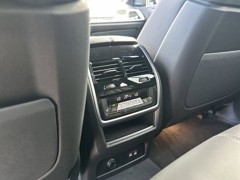 New 2026 BMW X5 M60i image 24