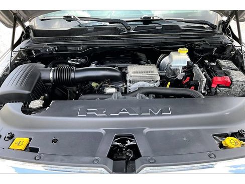 Used 2019 RAM 1500 Big Horn AWD/4WD image 13