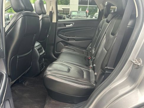 Used 2020 Ford Edge Titanium w/ Equipment Group 301A AWD/4WD image 34
