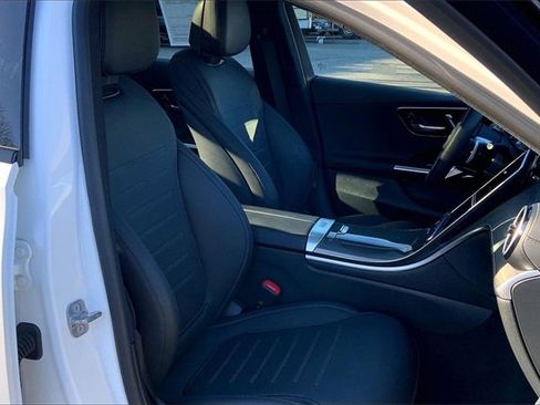 Used 2025 Mercedes-Benz C 300 4MATIC Sedan image 7