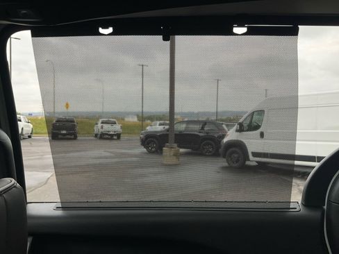 New 2026 Chrysler Pacifica Limited w/ S Appearance Package image 40