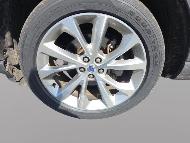 Used 2021 Ford Explorer Platinum w/ Equipment Group 601A AWD/4WD image 38