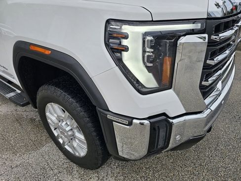 Used 2024 GMC Sierra 2500 SLT w/ SLT Premium Package image 11