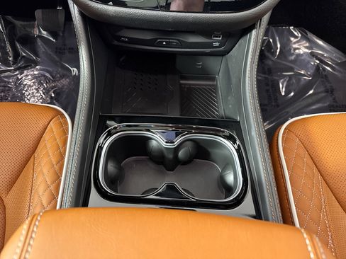 New 2026 Chrysler Pacifica Pinnacle image 39