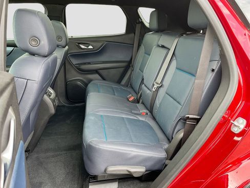 Used 2025 Chevrolet Blazer RS w/ Driver Confidence II Package image 26