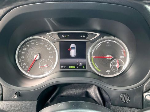 Used 2017 Mercedes-Benz B 250e image 20