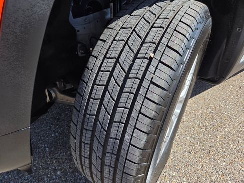 New 2026 Jeep Grand Cherokee L Laredo RWD image 10