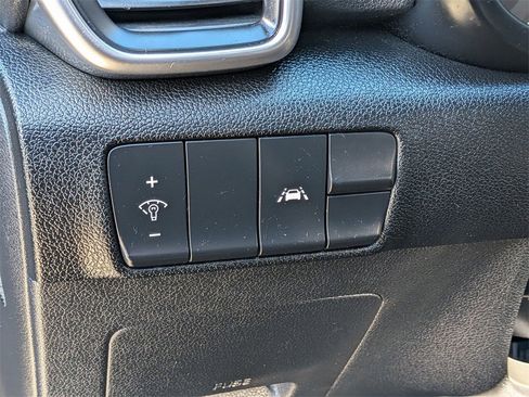 Used 2020 Kia Sportage LX image 14