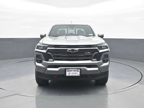 Used 2026 Chevrolet Colorado Z71 w/ Technology Package AWD/4WD image 3
