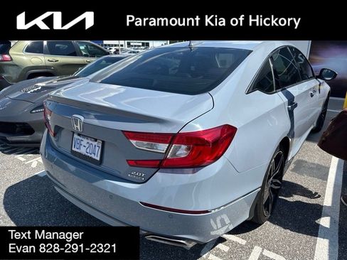 Used 2021 Honda Accord Touring image 3