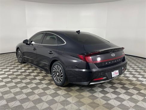 Used 2023 Hyundai Sonata Limited w/ Cargo Package image 22