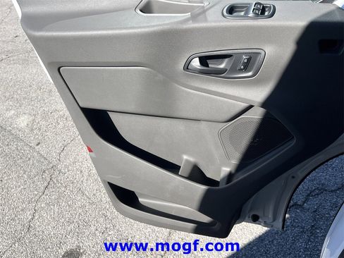 Used 2024 Ford Transit 350 XLT image 18