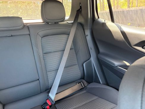 Used 2025 Chevrolet Equinox LT FWD image 33