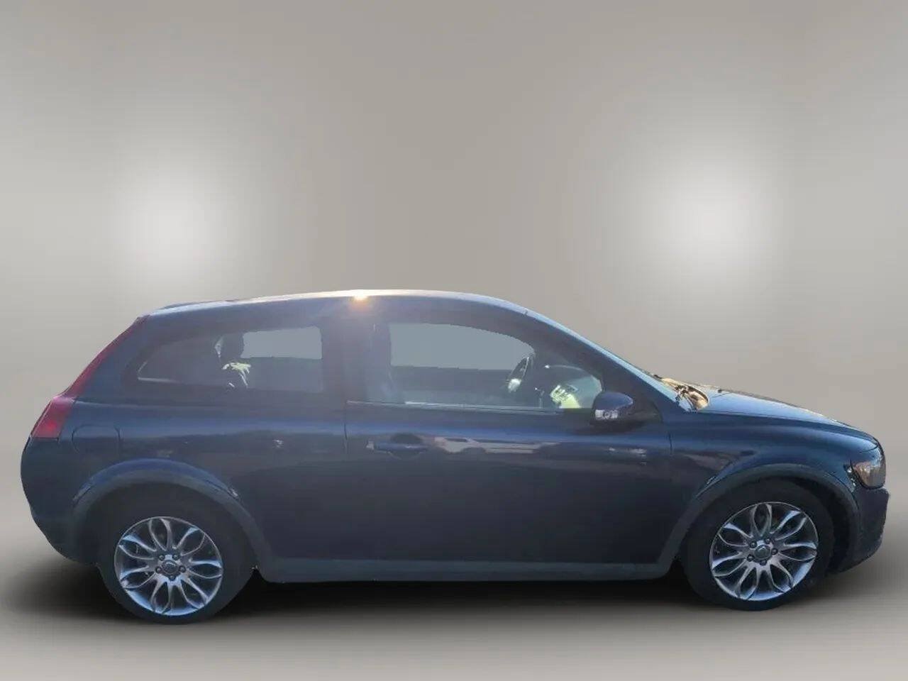 Used 2008 Volvo C30 T5 Version 1.0 FWD image 8