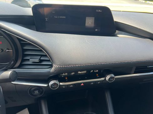 Used 2023 MAZDA MAZDA3 s FWD image 20