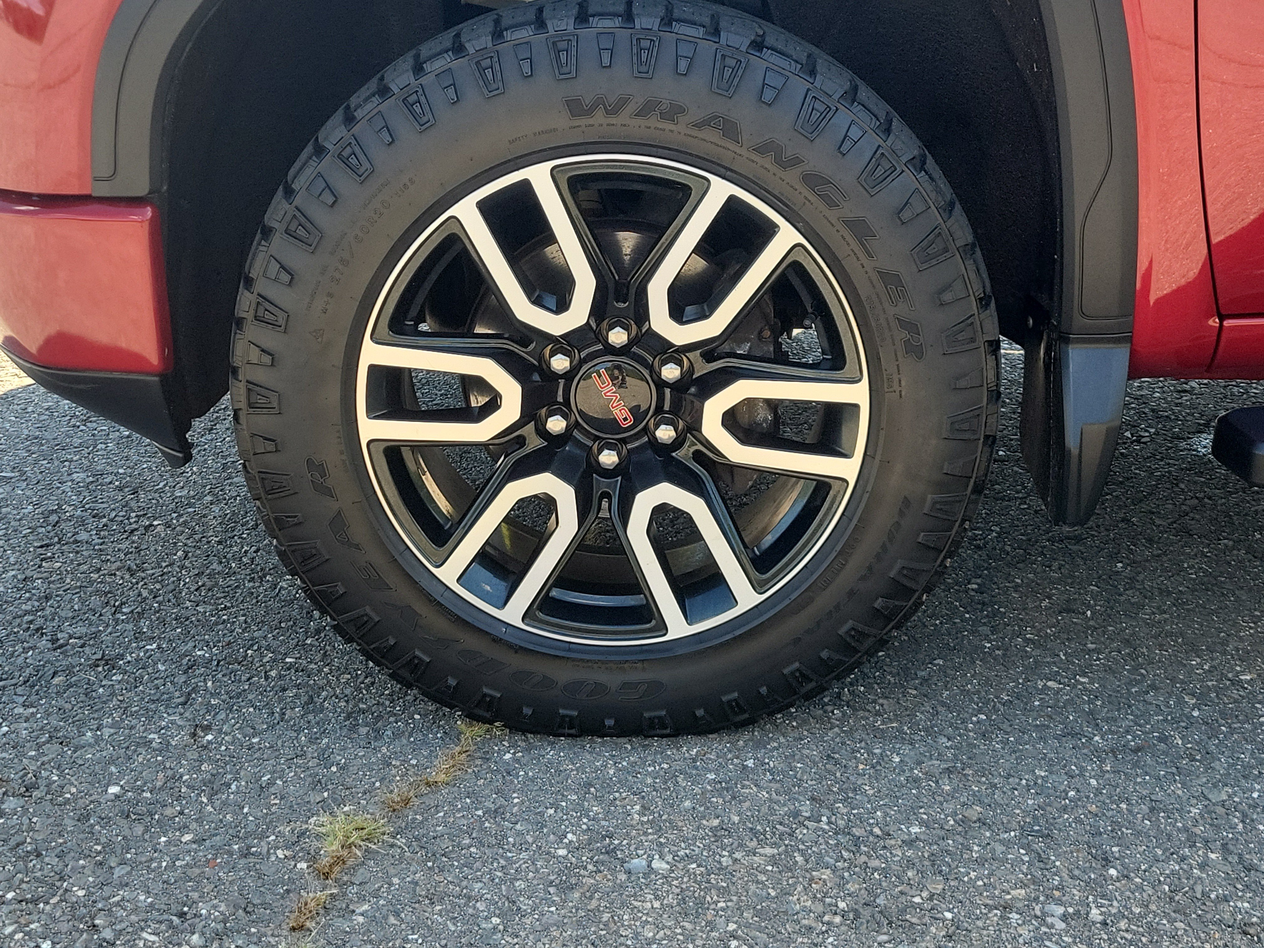 Used 2019 GMC Sierra 1500 AT4 w/ AT4 Premium Package AWD/4WD image 12