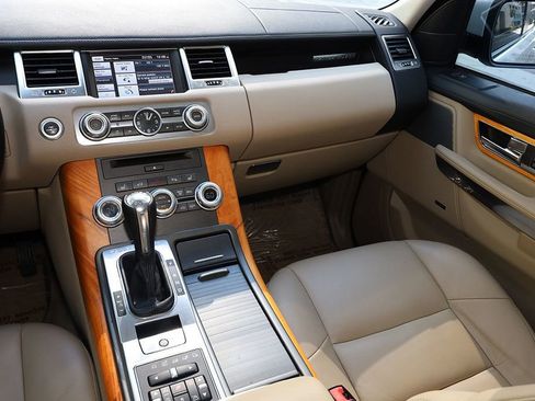 Used 2012 Land Rover Range Rover Sport HSE image 10