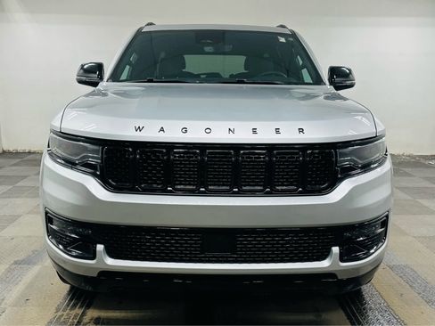 Used 2024 Jeep Wagoneer Series II image 2