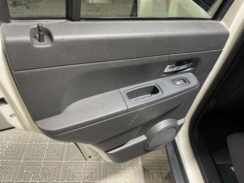 Used 2010 Jeep Liberty Sport w/ Popular Equipment Group image 22