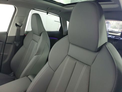 New 2025 Audi Q5 Prestige image 27