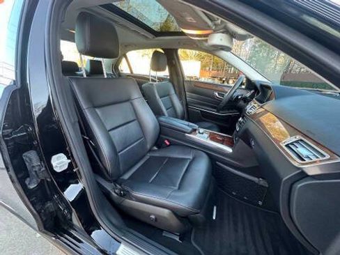 Used 2014 Mercedes-Benz E 350 Sedan image 9