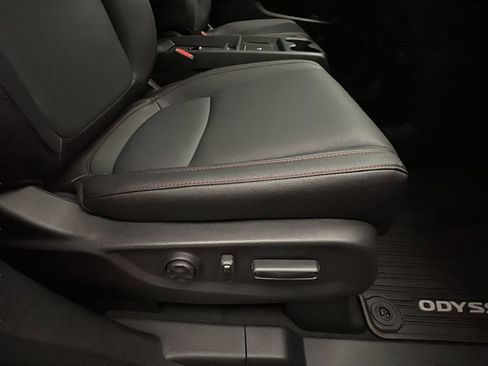 New 2026 Honda Odyssey Sport-L image 18