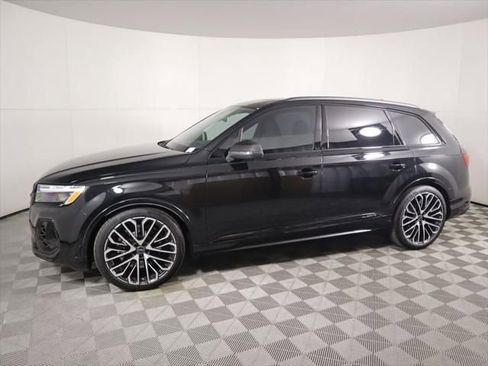 New 2025 Audi SQ7 Prestige image 8