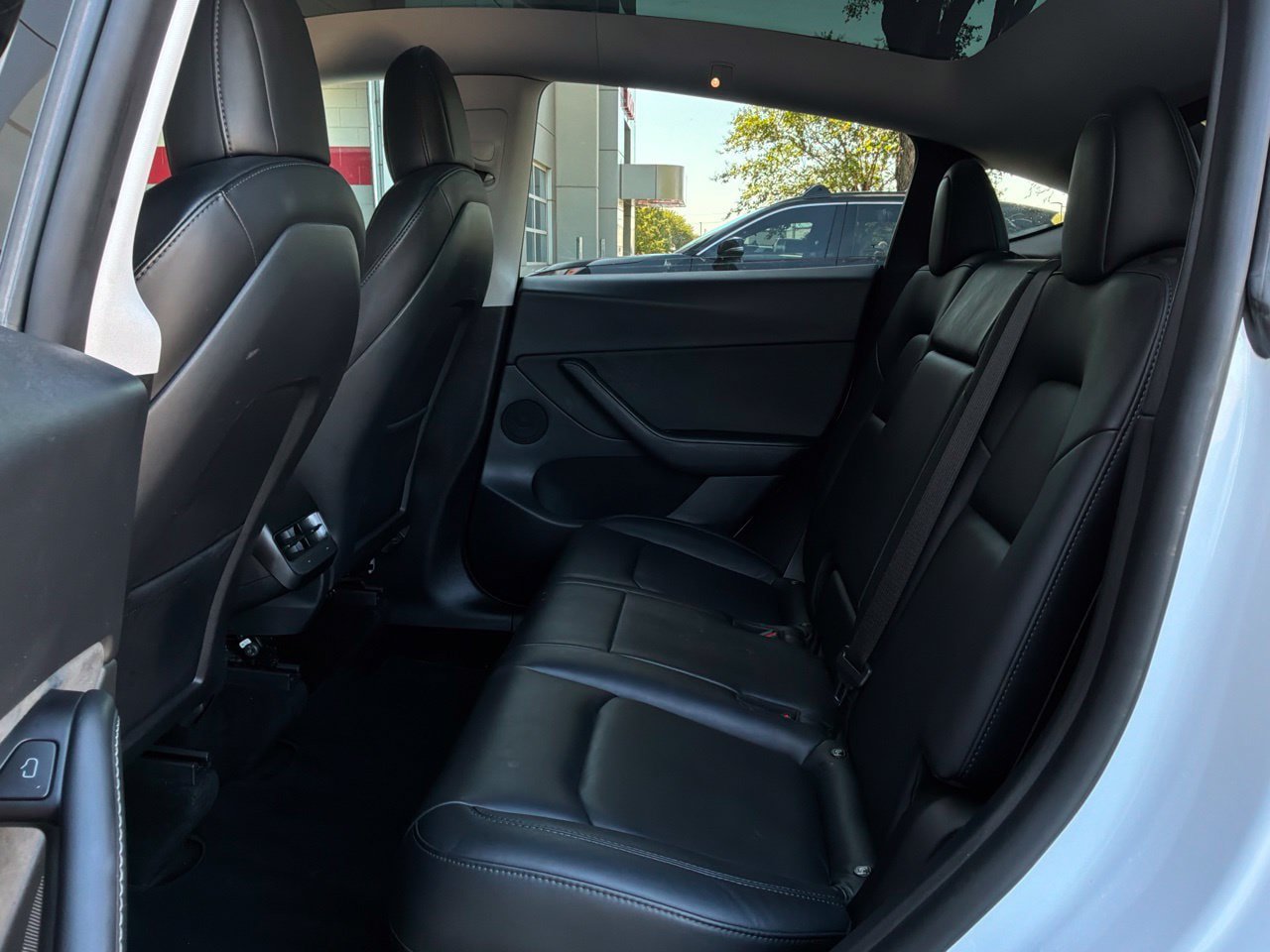 Used 2022 Tesla Model Y Performance AWD/4WD image 12