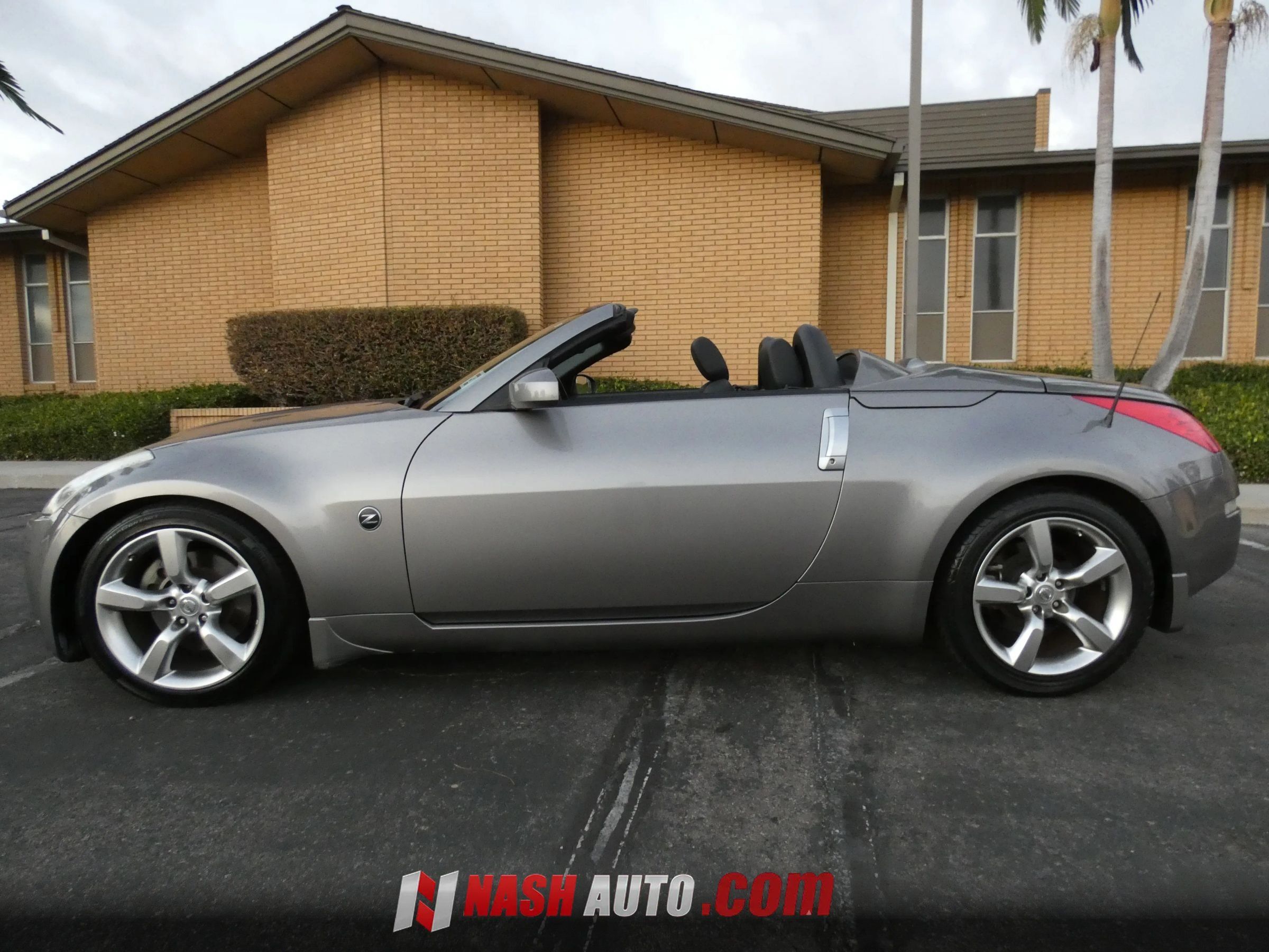 Used 2008 Nissan 350Z Touring RWD image 14