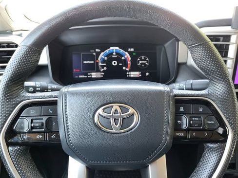 Used 2024 Toyota Tundra Limited AWD/4WD image 15