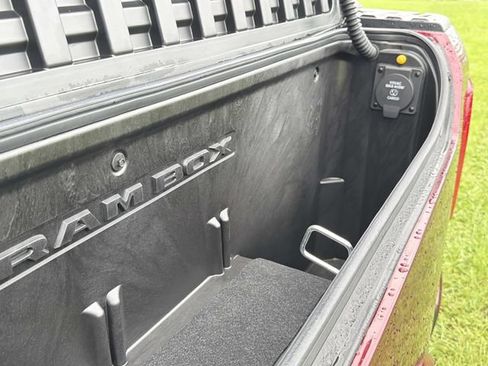 Used 2025 RAM 1500 Tungsten w/ Towing Technology Group AWD/4WD image 19