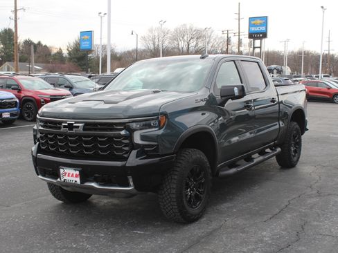 New 2026 Chevrolet Silverado 1500 ZR2 w/ Dark Appearance Package image 7