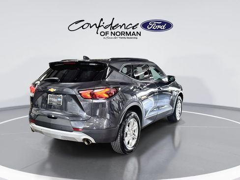 Used 2022 Chevrolet Blazer LT w/ Sound & Technology Package FWD image 8
