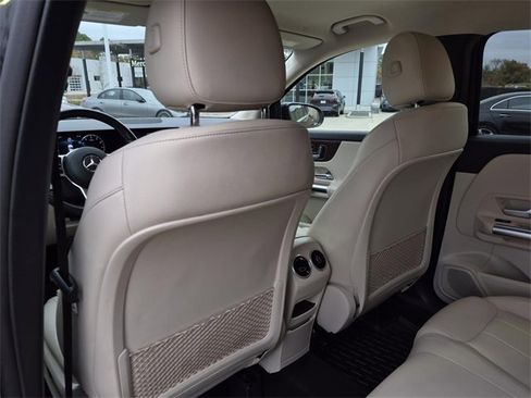 Certified 2022 Mercedes-Benz GLA 250 4MATIC image 26