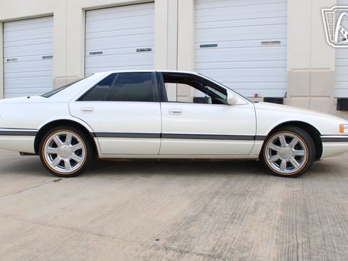 Used 1996 Cadillac Seville SLS FWD image 29