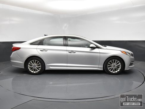 Used 2015 Hyundai Sonata Limited w/ Option Group 05 image 44
