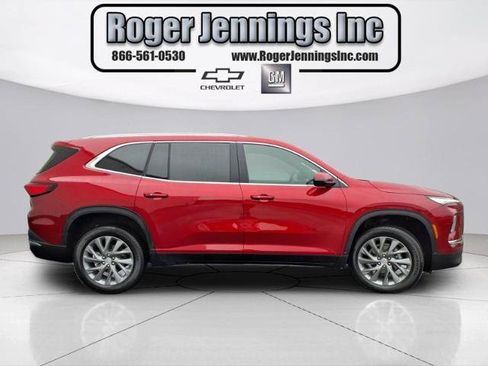 Used 2026 Buick Enclave Preferred FWD image 5