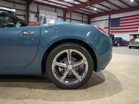 Used 2007 Saturn Sky w/ Premium Trim Pkg image 5