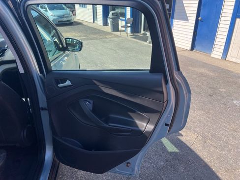 Used 2014 Ford C-MAX SEL w/ Equipment Group 301A image 38