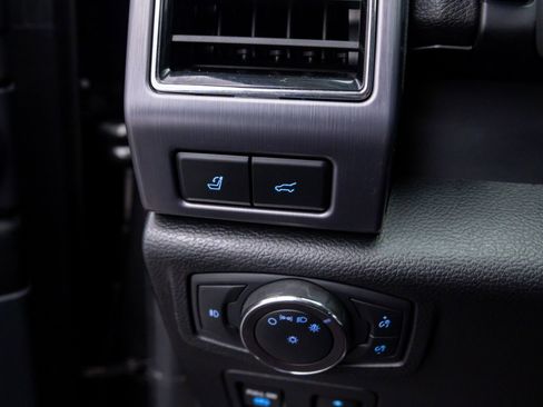 Used 2019 Ford Expedition Platinum image 21