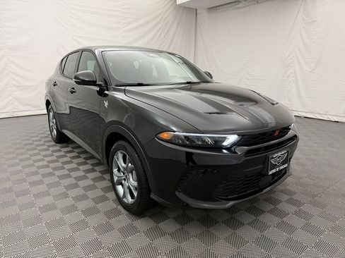 Used 2024 Dodge Hornet R/T image 3