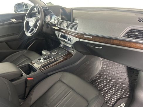 Used 2019 Audi Q5 2.0T Premium w/ Convenience Package image 22