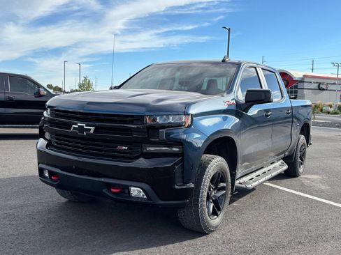 Used 2020 Chevrolet Silverado 1500 LT Trail Boss w/ Convenience Package AWD/4WD image 2