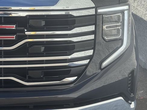 Used 2025 GMC Sierra 1500 SLT w/ SLT Premium Plus Package image 5