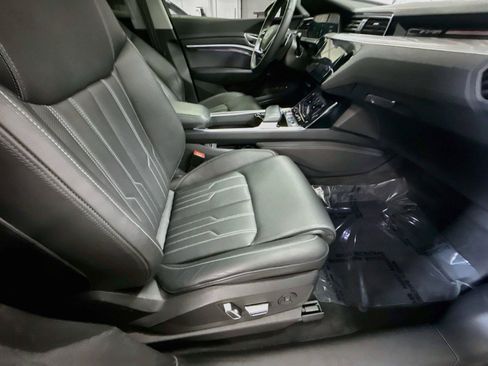 Certified 2024 Audi Q8 e-tron Premium w/ Prestige Package AWD/4WD image 29