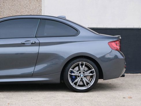 Used 2015 BMW M235i Coupe image 8